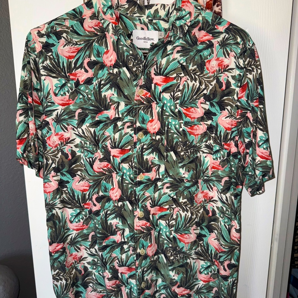 Men’s Goodfellow Tropical Flamingo Button up